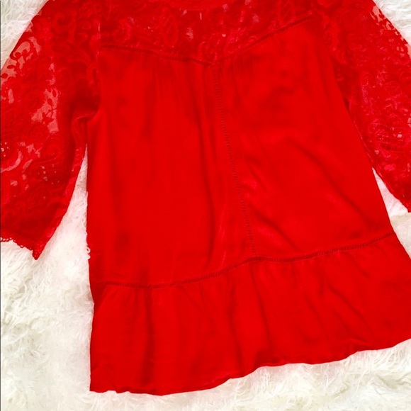 NEW UMGEE Bell Sleeve Floral Lace Ruffle Hem Top Size S - Picture 4 of 8